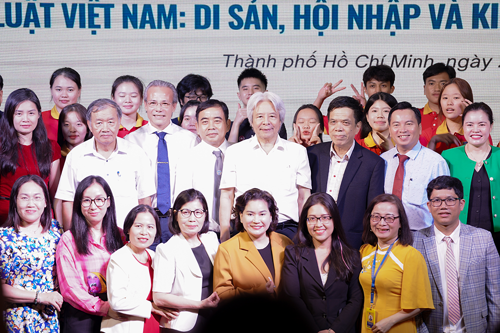 Hội thảo đã khép lại thành công tốt đẹp, để lại nhiều dấu ấn khó phai.