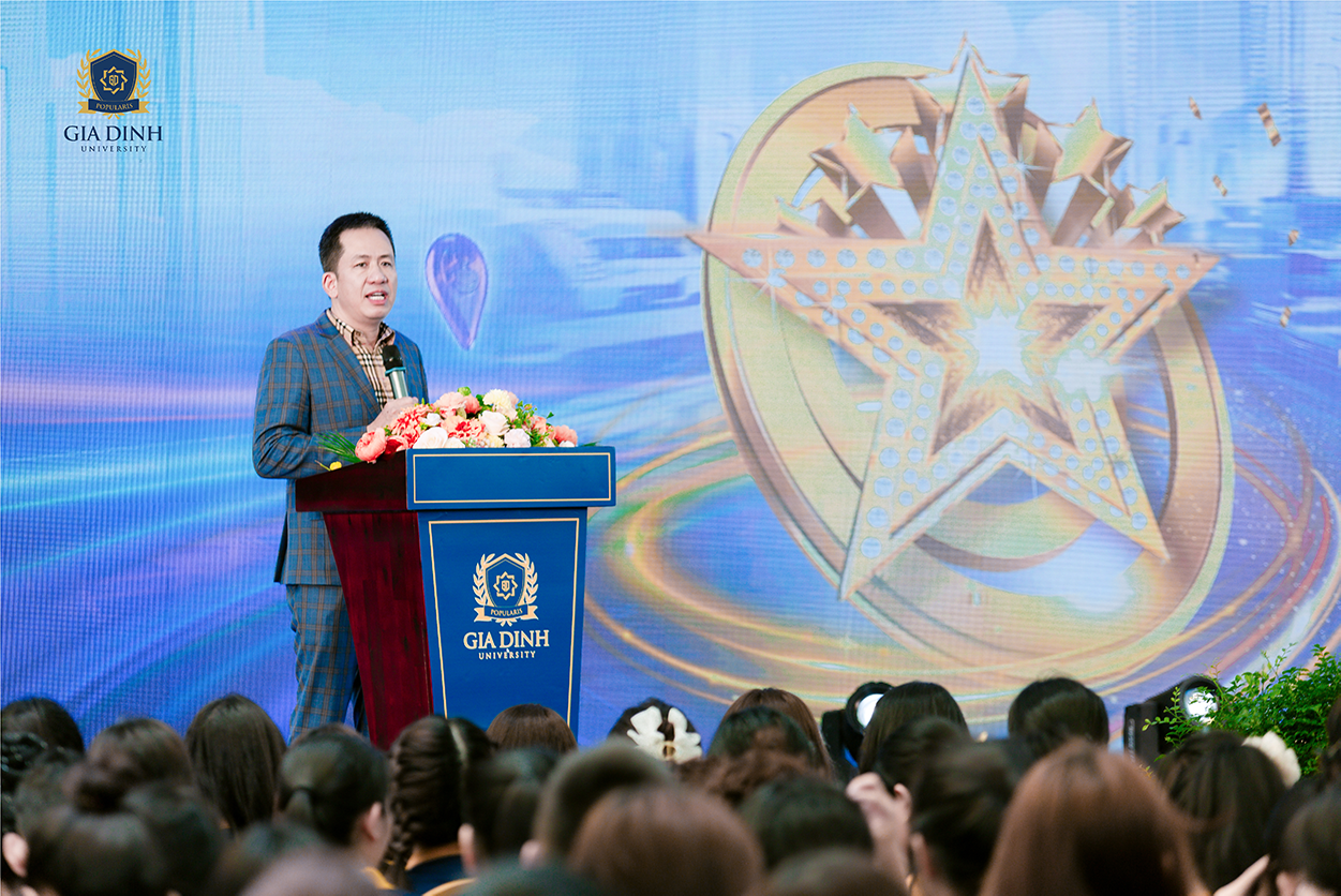 ThS.LS Trịnh Hữu Chung – Phó Hiệu trưởng GDU, phát biểu tại sự kiện.