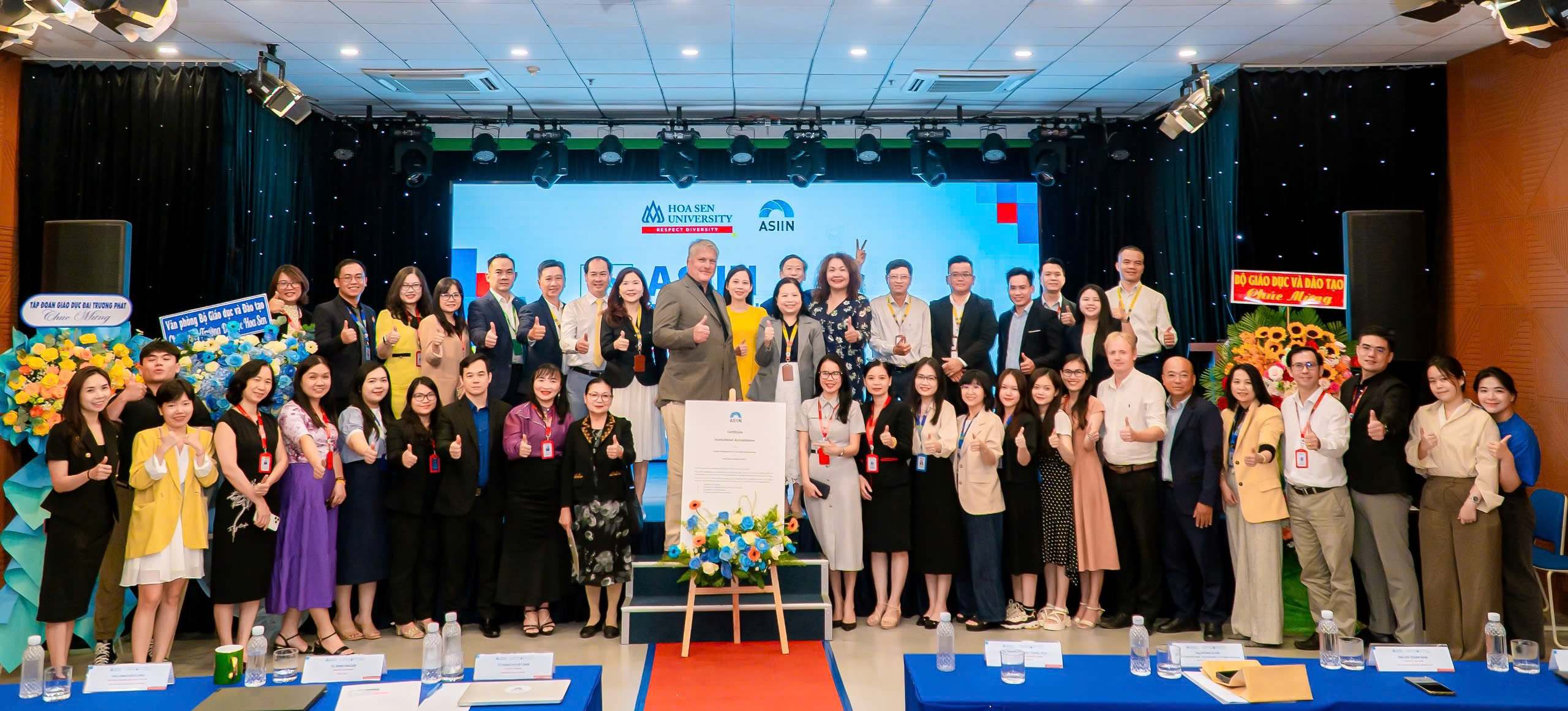 Hoa Sen vào Top trường ĐH đạt tiêu chuẩn quốc tếTrường ĐH Hoa Sen là đại học tư thục đầu tiên tại Việt Nam đạt kiểm định quốc tế uy tín này ở cấp cơ sở giáo dục