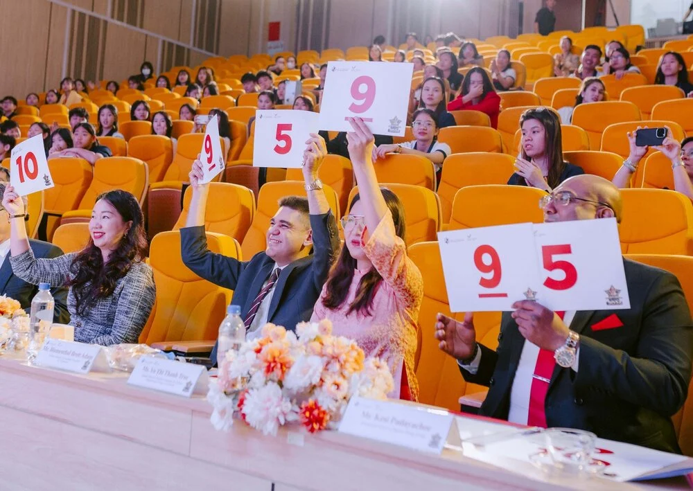 Những cuộc thi tại đấu trường quốc tế luôn được phụ huynh, học sinh quan tâm.