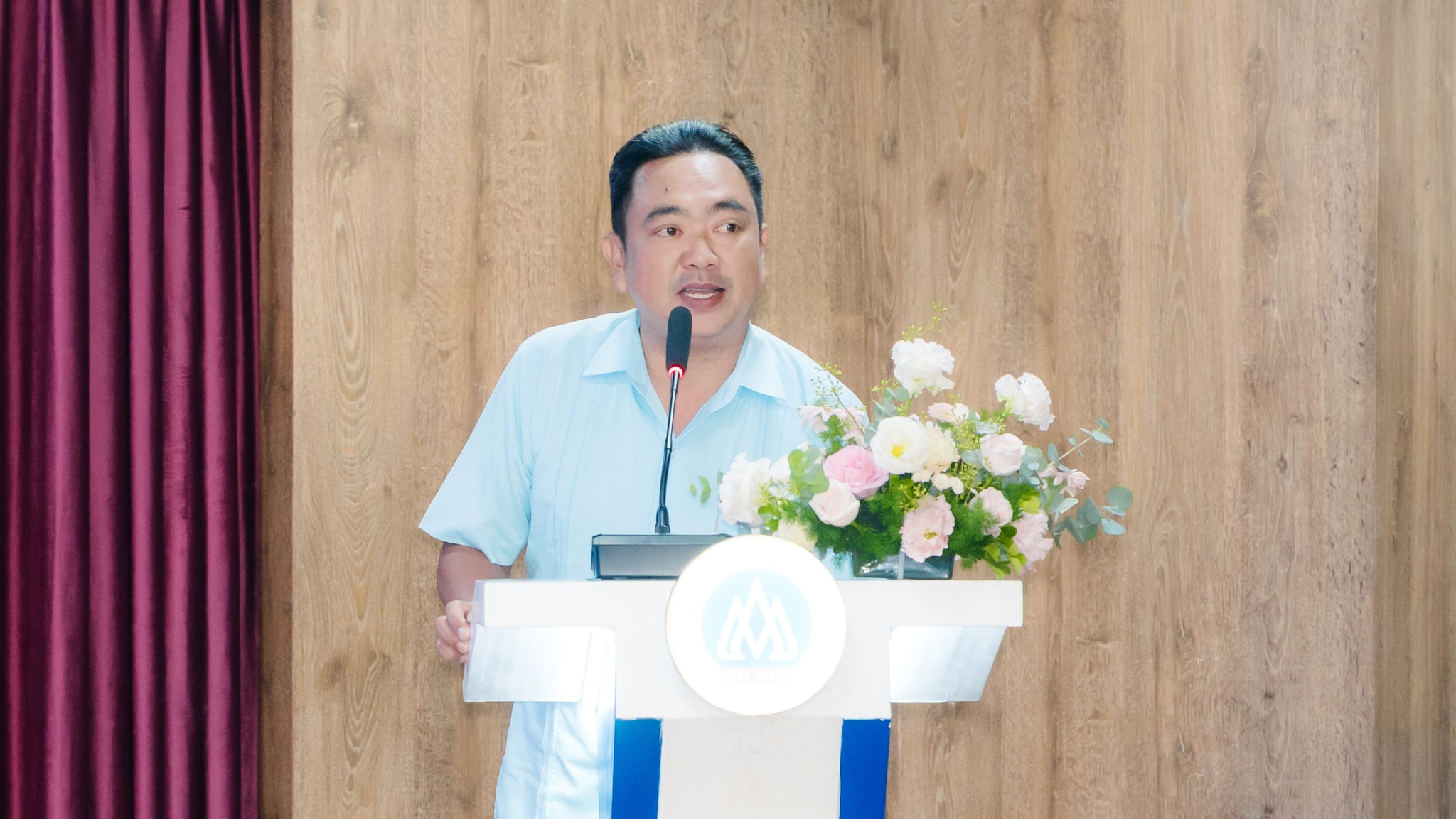 Ông Nguyễn Ngọc Huy – phụ huynh tân sinh viên Nguyễn Gia Thành (ngành Quản trị Nhà hàng và Dịch vụ ăn uống) chia sẻ sự tin tưởng khi gửi gắm con vào môi trường giáo dục khai phóng, chuẩn quốc tế