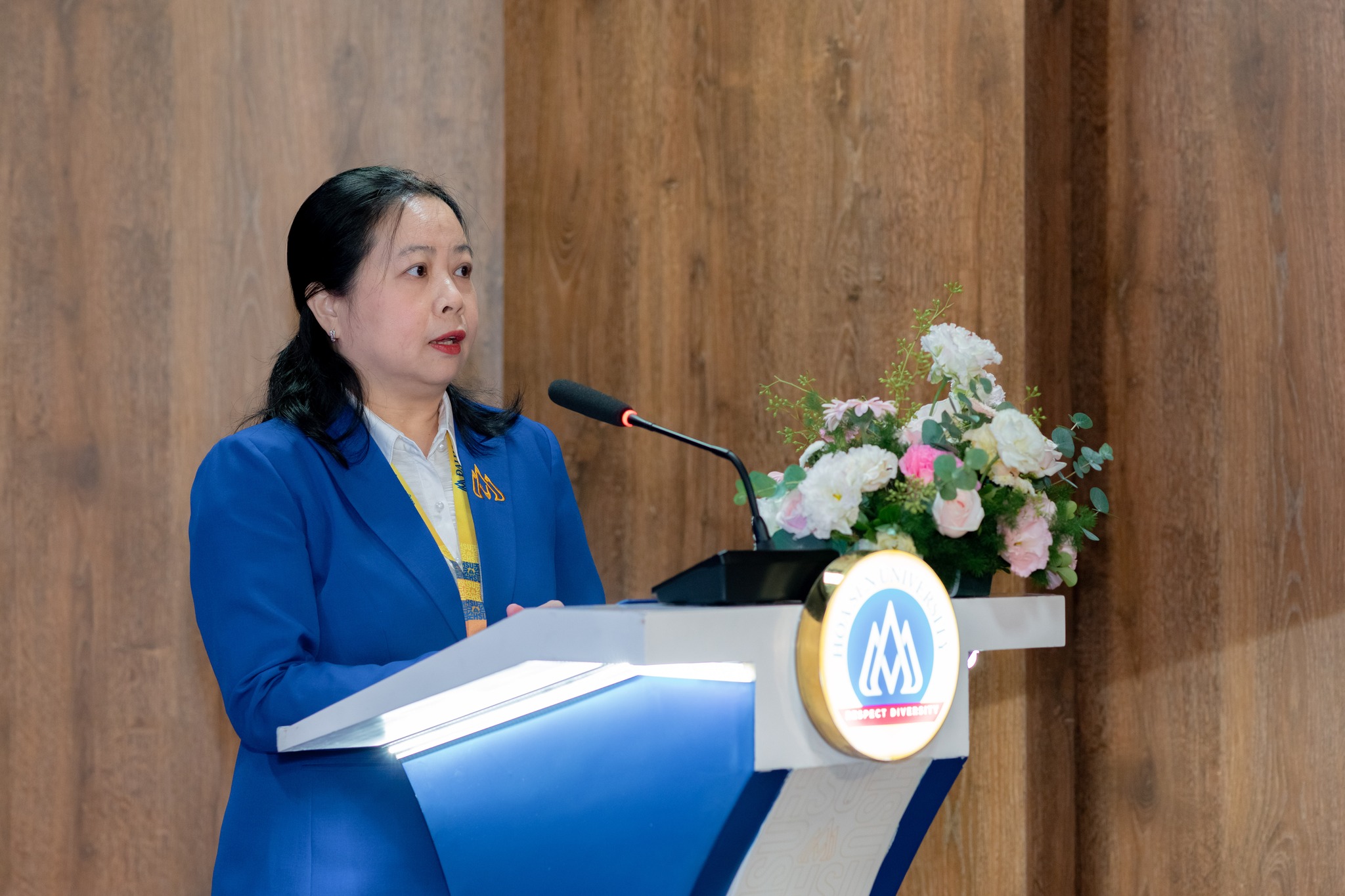 Lễ Khai giảng năm học mới 2025- 2026TS Phan Thị Việt Nam – Phó Hiệu trưởng Nhà trường phát biểu tại lễ khai giảng năm học mới