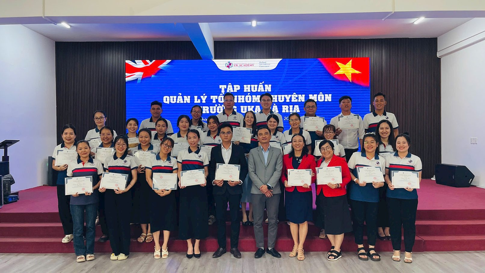 Chương trình đào tạo nội bộ nhân sự tại UKA Bà Rịa được tổ chức thường xuyên.