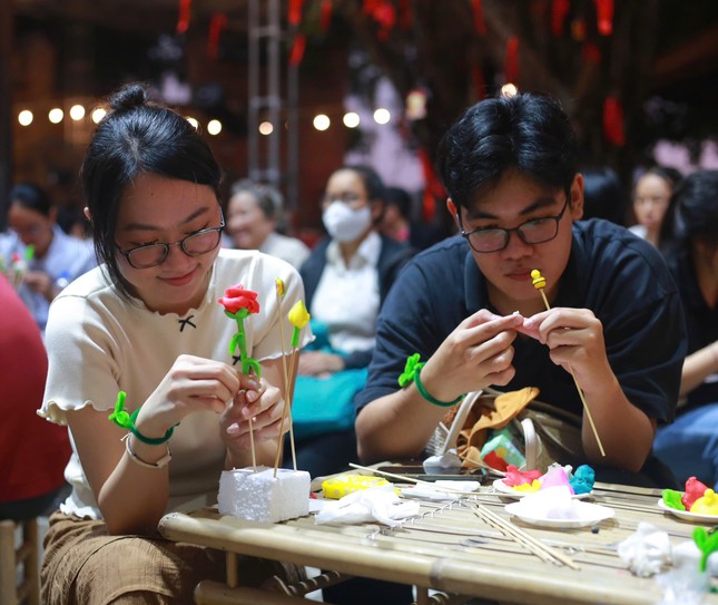 Các hoạt động gây quỹ tại chương trình.