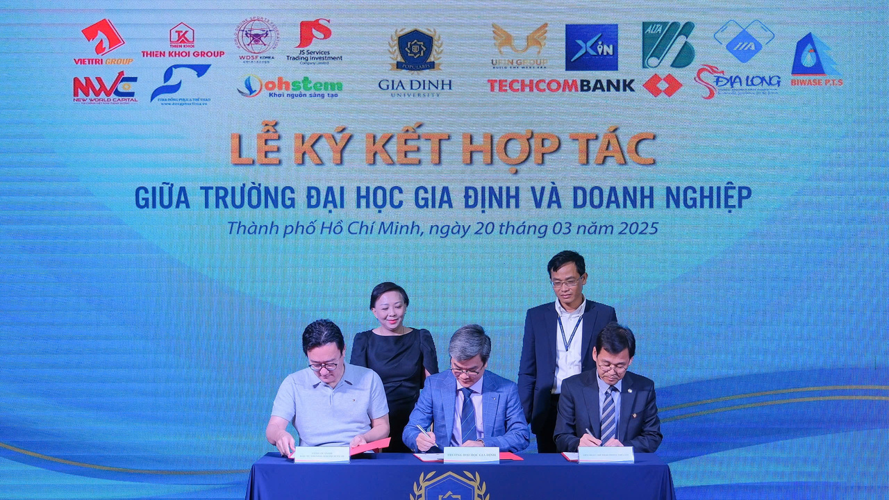 Sự kiện không chỉ đánh dấu bước tiến mới trong mối quan hệ giữa nhà trường và doanh nghiệp, mà còn mở ra nhiều cơ hội thực tập, việc làm cho sinh viên.