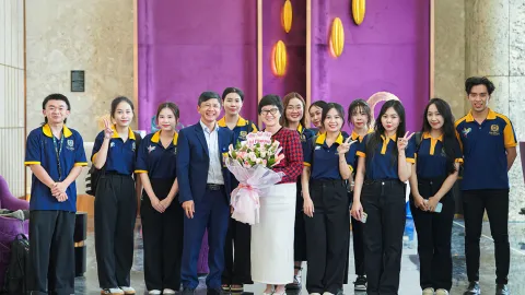 Sinh viên GDU tham dự Hotel Tour tại Vinpearl Landmark 81 Autograph Collection Hotel