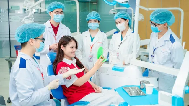 Thiết bị chẩn đoán nha khoa hỗ trợ đào tạo kỹ năng điều trị và kiểm soát thao tác.