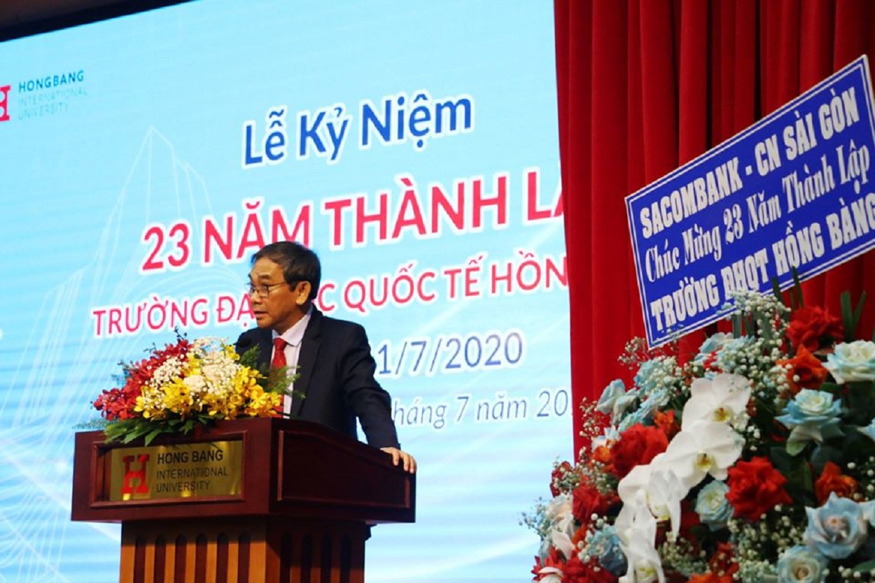 42 27 3 1 HIU kỷ niệm 23 năm thành lập và phát triển