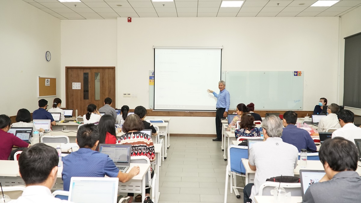 51 32 elearning hsu 2 Ứng phó với dịch do Covid-19, HSU tăng cường đào tạo e-learning