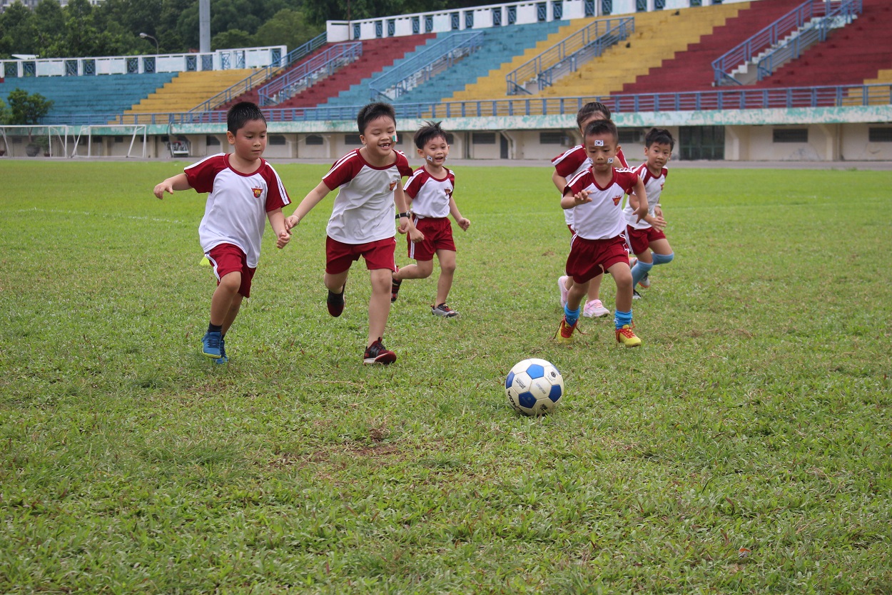 7 8 img 8423 1 Những “chân sút” tí hon SGA