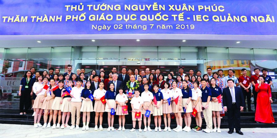 human 39 full thutuong4 Thủ tướng Nguyễn Xuân Phúc thăm Thành phố Giáo dục Quốc tế đầu tiên tại Việt Nam