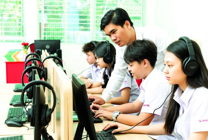 ischool may tinh Dạy con đúng cách thời 4.0 cùng iSchool Rạch Giá