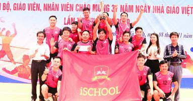 ischool vo dich 1 Giáo viên iSchool Hà Tĩnh vô địch giải bóng chuyền cấp thành phố