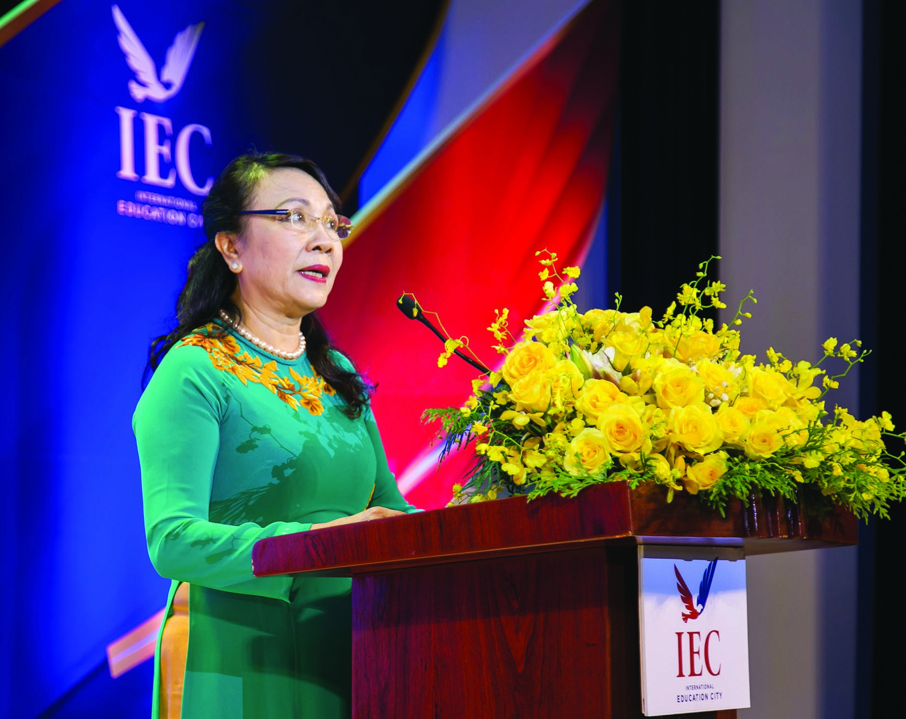 IEC-khanh-thanh2