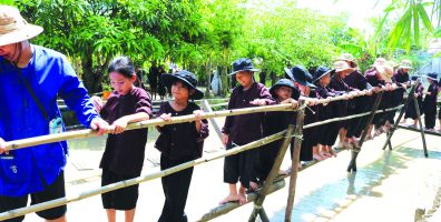 nong dan ischool 1 Một ngày làm nông dân của học sinh iSchool Nam Sài Gòn