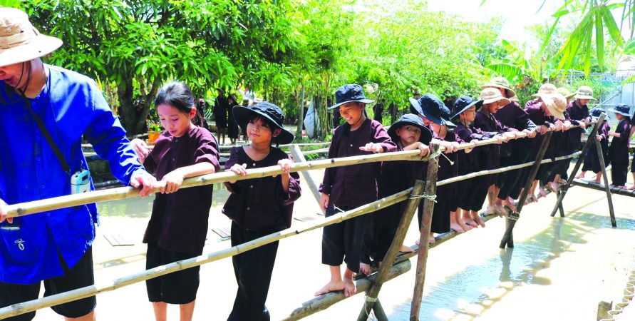nong dan ischool 1 Một ngày làm nông dân của học sinh iSchool Nam Sài Gòn