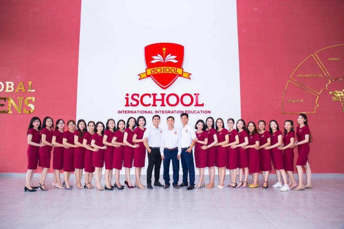 51 38 39 8. Tap the Giao vien iSchool IEC Quang Ngai Những người ngày đêm miệt mài dũa ngọc tại IEC Quảng Ngãi