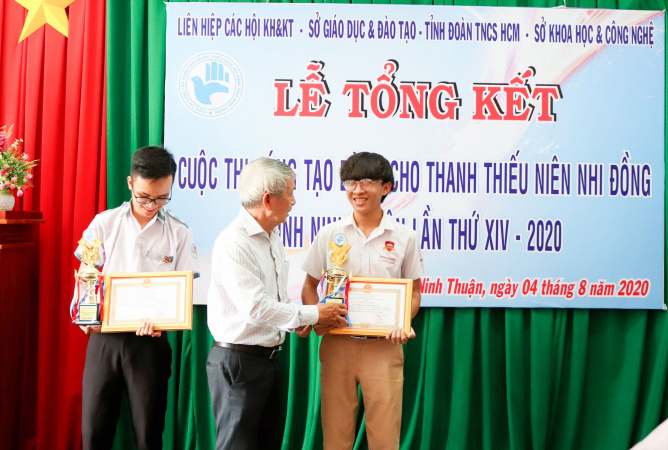 thumbnail 18 Học sinh iSchool Ninh Thuận giành giải nhất cuộc thi Khoa học Sáng tạo cấp tỉnh