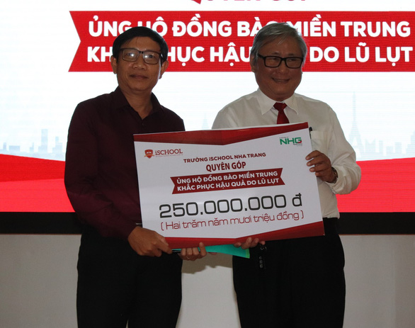 2 6 iSchool Nha Trang quyên góp 250 triệu cứu trợ miền Trung