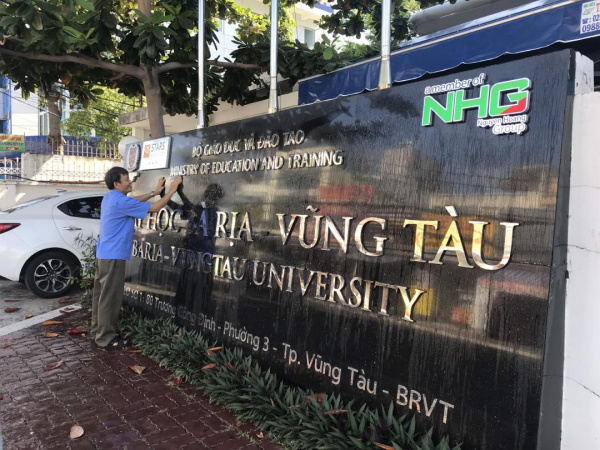 nhung thay co khong buc giang tai BVU