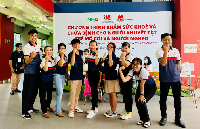 290077469 2630458383754250 5541392677430511541 n NHG và Little Roses Foundation đồng hành khám chữa bệnh cho gần 1.500 trẻ mồ côi, khuyết tật và người nghèo 