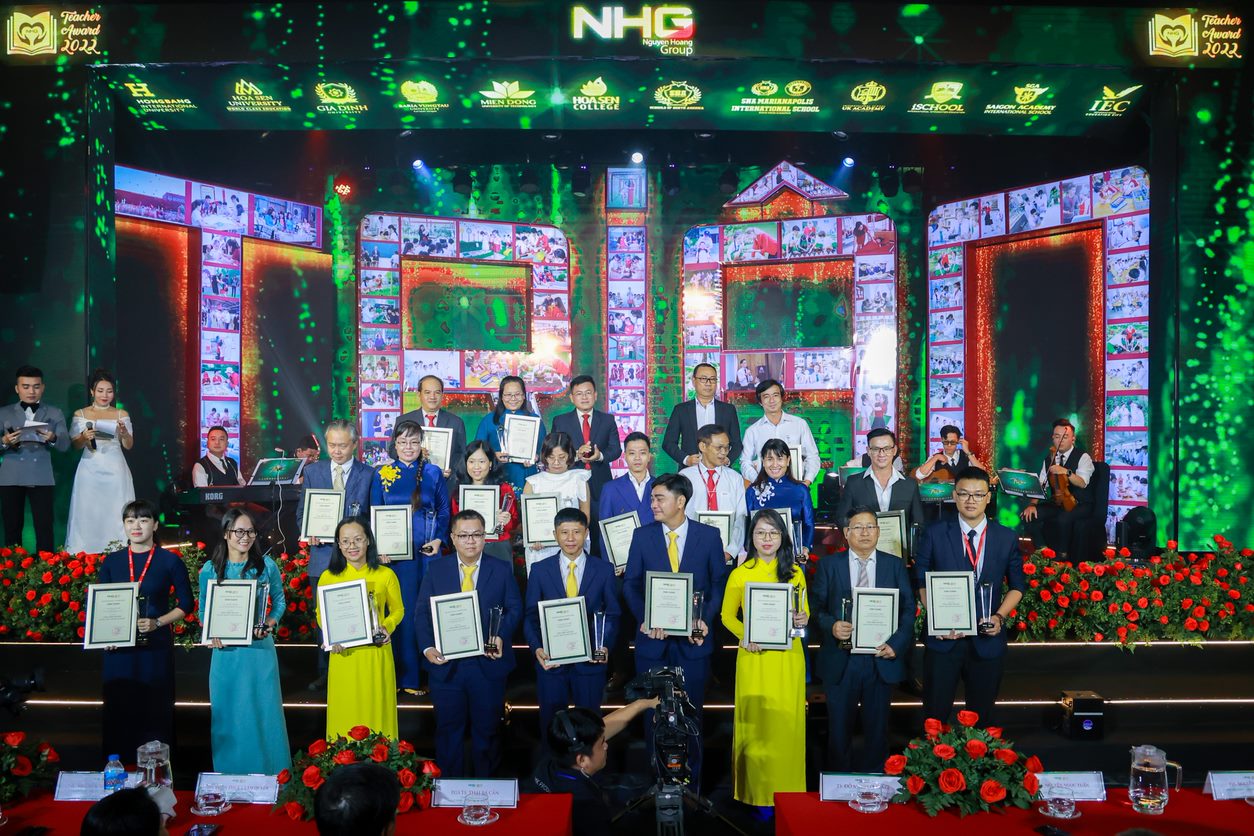 Giai CHNB NHG vinh danh 111 nhà giáo tại Teacher Award 2022