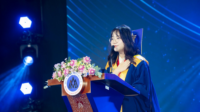 MAX0058 Phát biểu của Thủ khoa HSU tại Lễ tốt nghiệp 41 – Trần Phan Bảo My